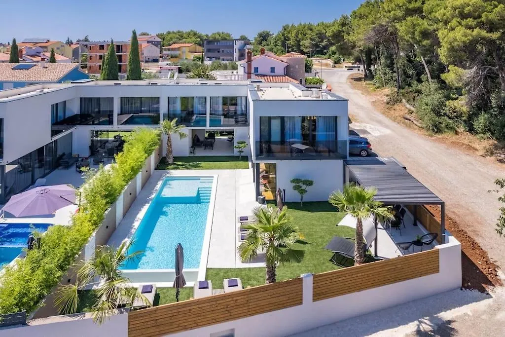 Villa Osea 40 M2 Pool, Sauna, 4 En-Suite Bedrooms Medulin